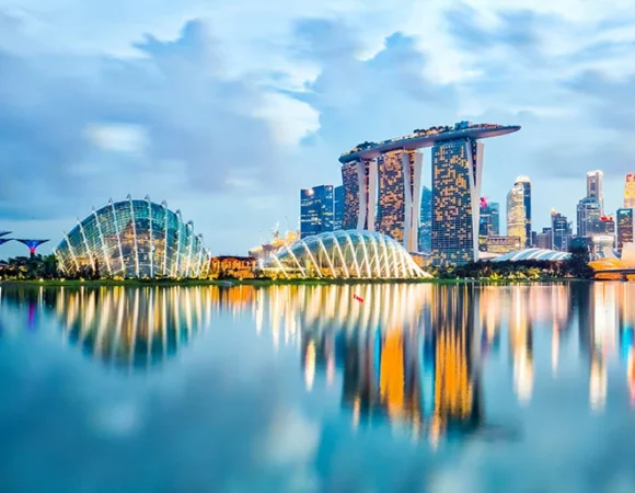 Singapore rivoluziona l’ingresso nel paese: il passaporto andrà in pensione nel 2024, sostituito dalla biometria
